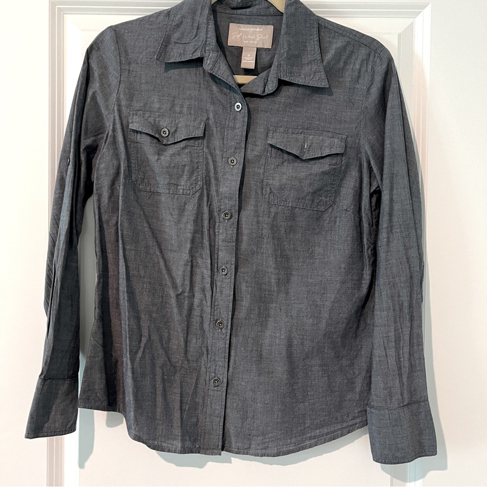Banana Republic Blouse Womens Small Soft Shirt Chambray Cotton Button | SOLD